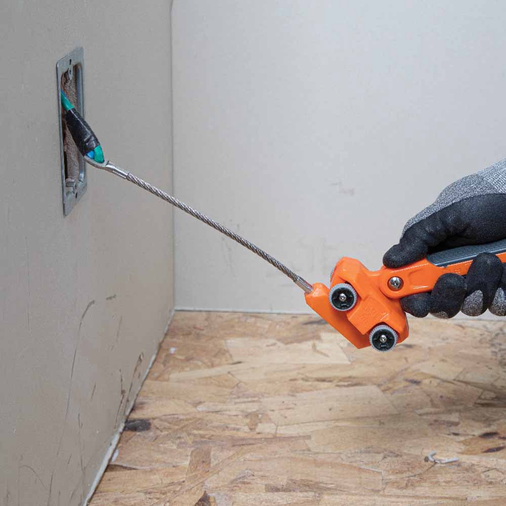 Klein 50611 Magnetic Wire Puller Kit