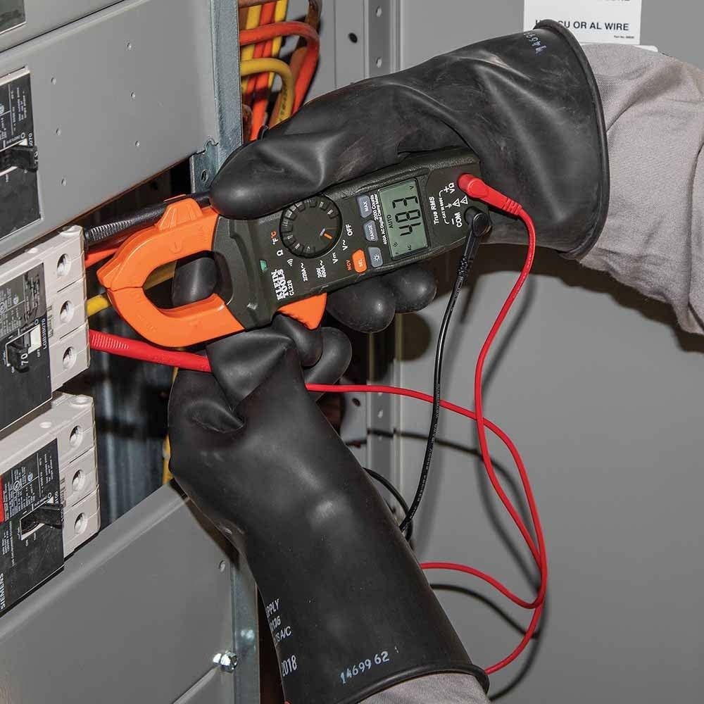 Klein CL220 Digital Clamp Meter, AC Auto-Ranging 400 Amp with Temp