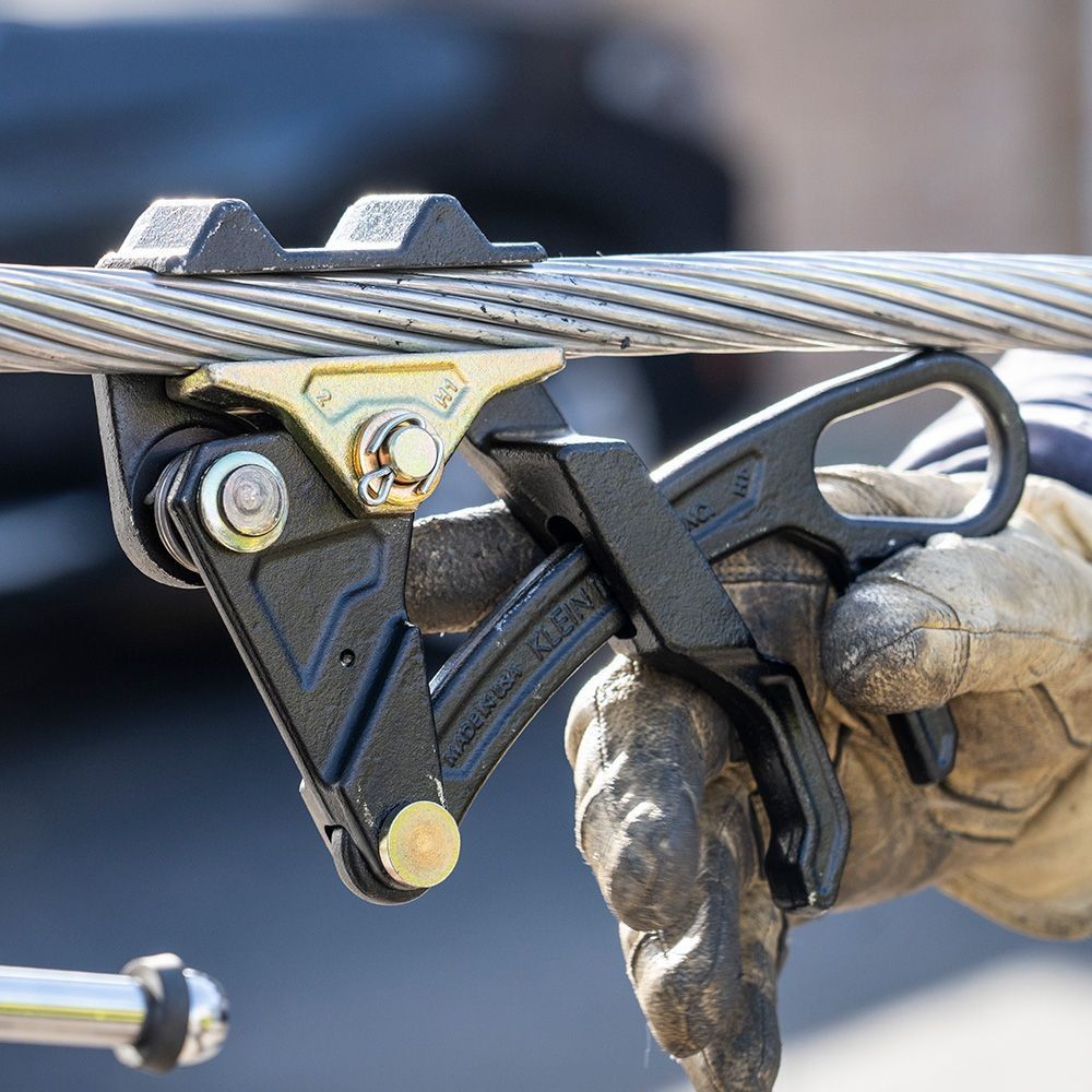 Klein 16477 Wide Range Distribution Grip