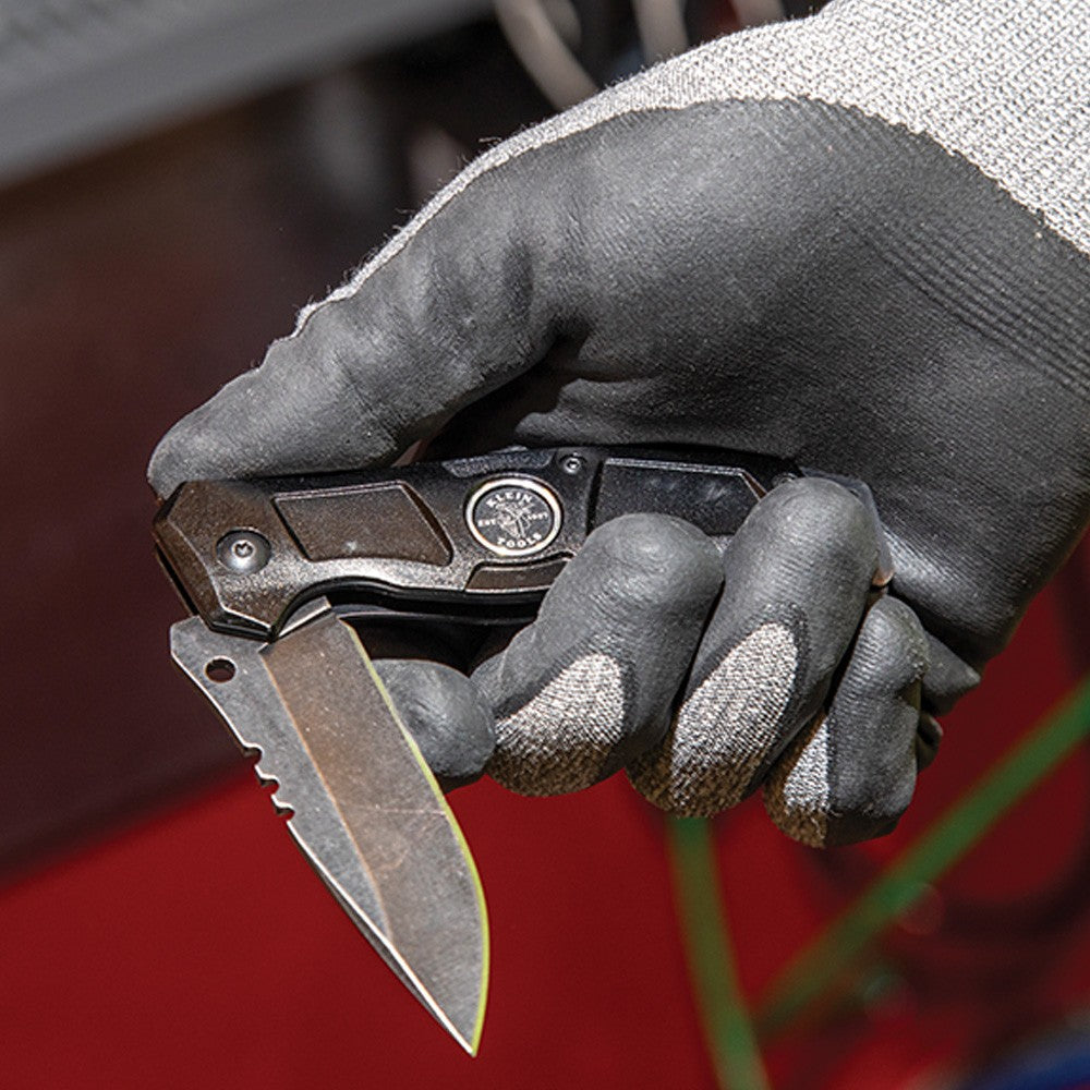 Klein Tools 44228 Electrician’s Bearing-Assisted Open Pocket Knife