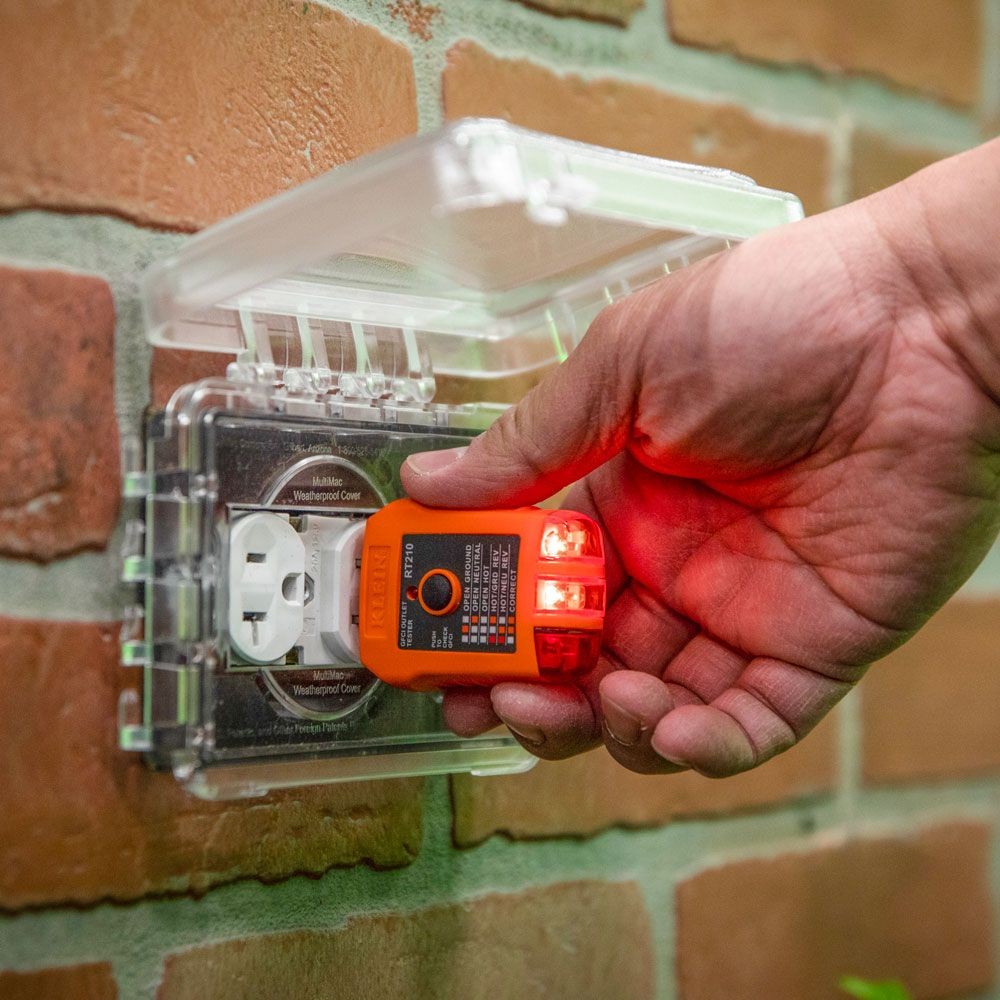 Klein NCVT1XTKIT Non-Contact Voltage and GFCI Receptacle Premium Test Kit