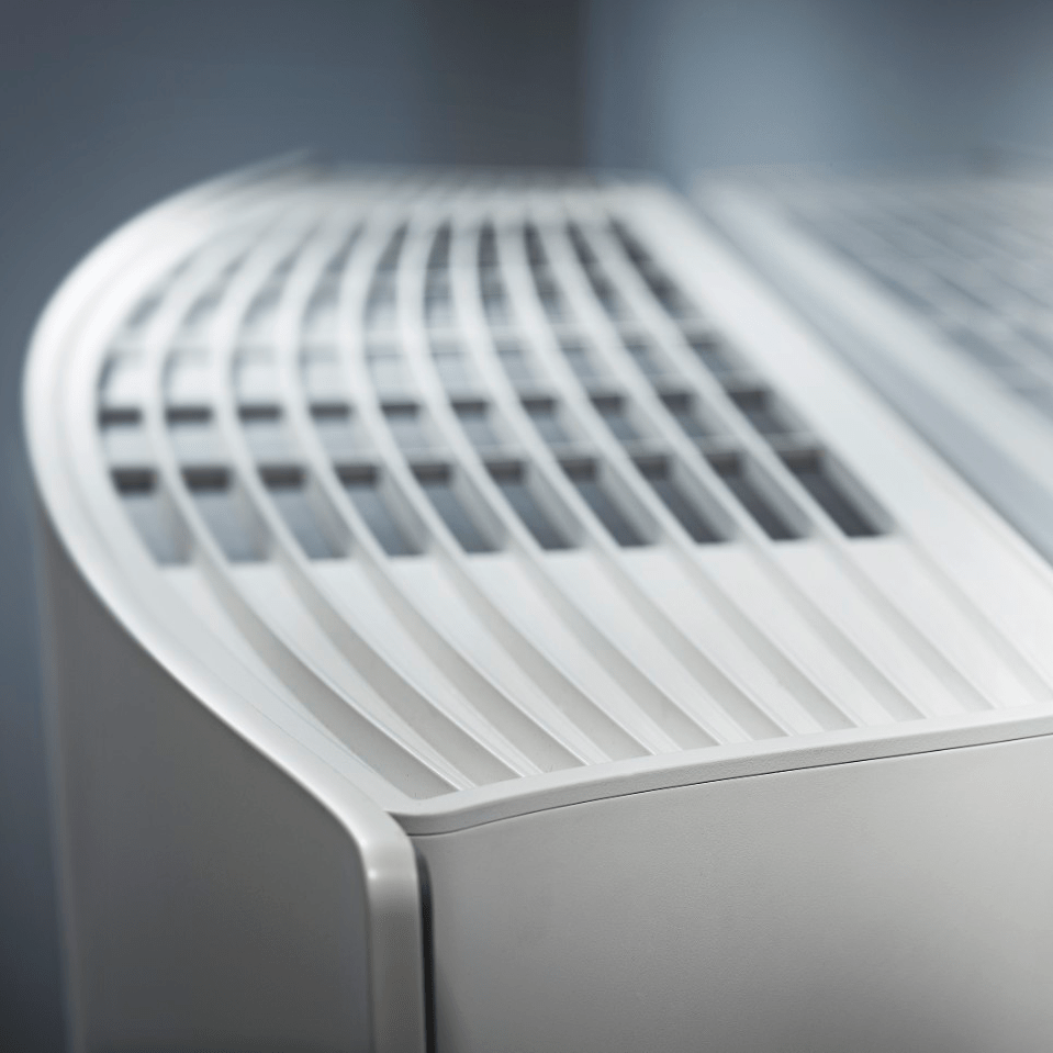 9,000 BTU Daikin Emura White 18 SEER Wall-Mounted Ductless Mini-Split Inverter Air Conditioner Heat Pump System (230 Volt) RX09RMVJU9A + FTXR09TVJUW